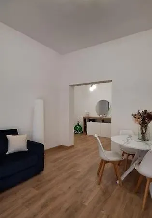 Apartament Faby & Fra *
